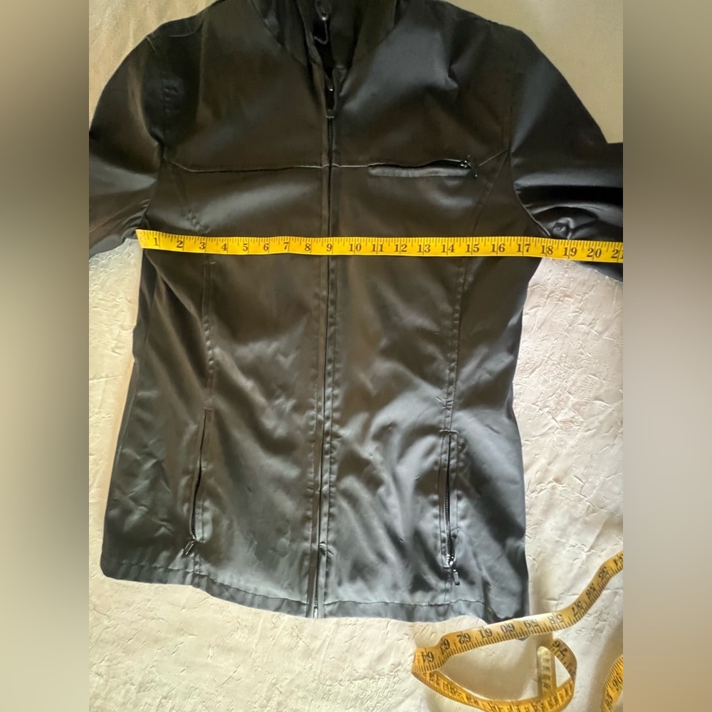Black Jacket - Picture 4 of 6